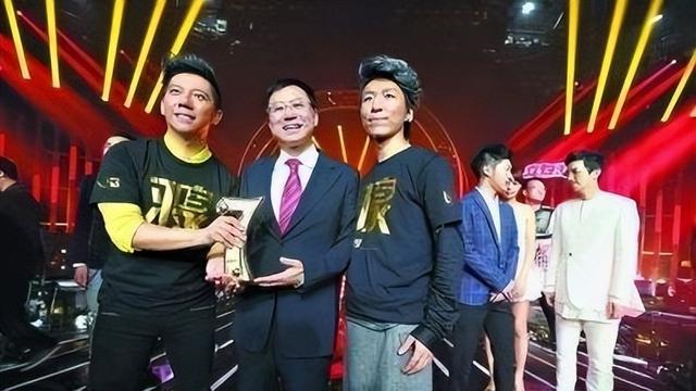 背锅5年后我们才读懂白百何:原来面对流言,最有力的回击是沉默休闲区蓝鸢梦想 - Www.slyday.coM 背锅5年后我们才读懂白百何:原来面对流言,最有力的回击是沉默休闲区蓝鸢梦想 - Www.slyday.coM