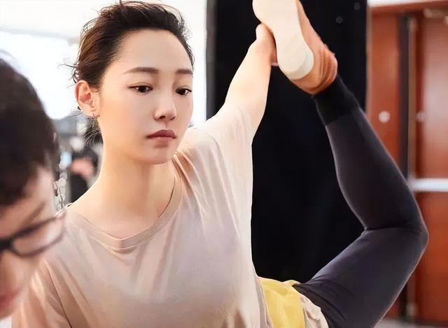 背锅5年后我们才读懂白百何:原来面对流言,最有力的回击是沉默休闲区蓝鸢梦想 - Www.slyday.coM 背锅5年后我们才读懂白百何:原来面对流言,最有力的回击是沉默休闲区蓝鸢梦想 - Www.slyday.coM