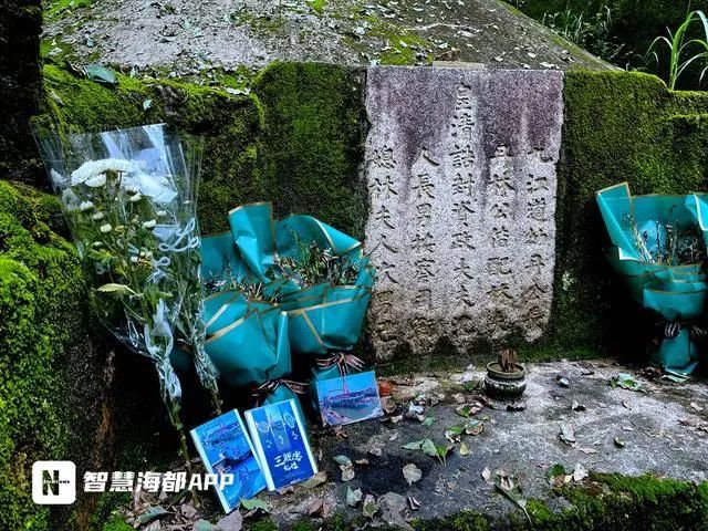 沈葆桢墓前 图自海峡网