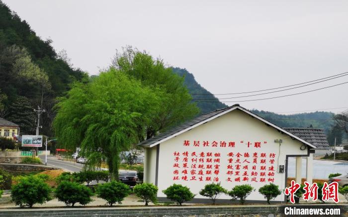 图为贵阳市乌当区甲岗村。 周燕玲 摄