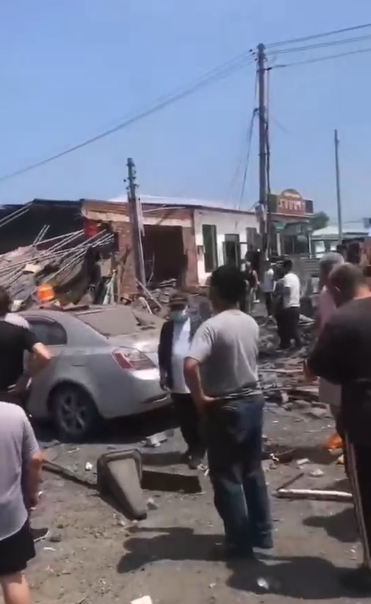 沈阳一面馆突发爆炸,现场黑烟弥漫!目击者:2层楼全倒了休闲区蓝鸢梦想 - Www.slyday.coM 沈阳一面馆突发爆炸,现场黑烟弥漫!目击者:2层楼全倒了休闲区蓝鸢梦想 - Www.slyday.coM