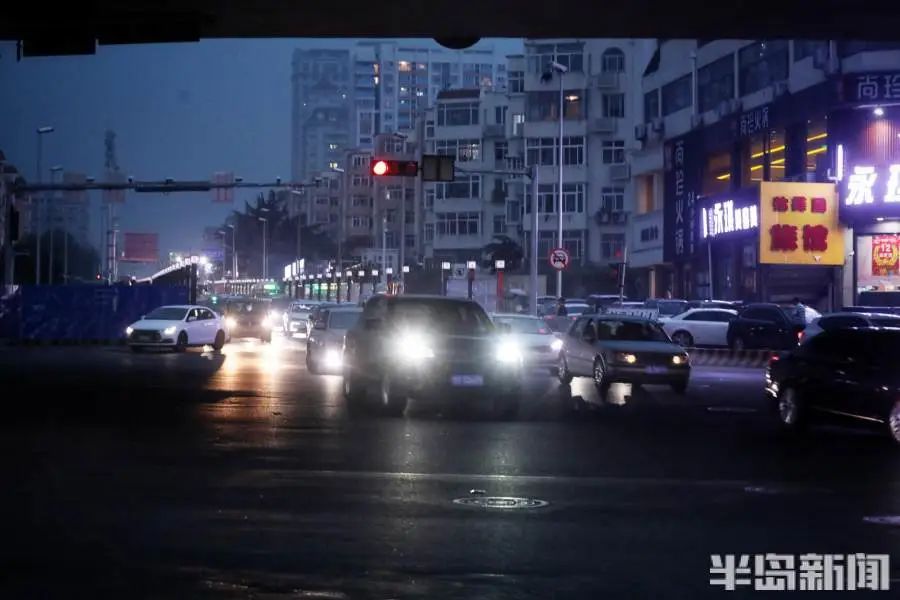 一秒天黑!刚刚,青岛发布暴雨红色预警!多地降水超100毫米…休闲区蓝鸢梦想 - Www.slyday.coM 一秒天黑!刚刚,青岛发布暴雨红色预警!多地降水超100毫米…休闲区蓝鸢梦想 - Www.slyday.coM