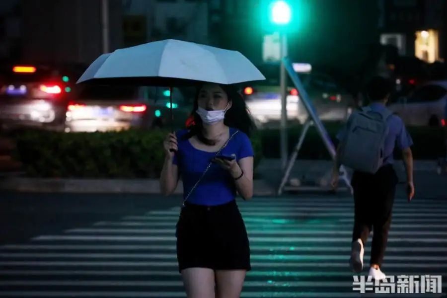 一秒天黑!刚刚,青岛发布暴雨红色预警!多地降水超100毫米…休闲区蓝鸢梦想 - Www.slyday.coM 一秒天黑!刚刚,青岛发布暴雨红色预警!多地降水超100毫米…休闲区蓝鸢梦想 - Www.slyday.coM