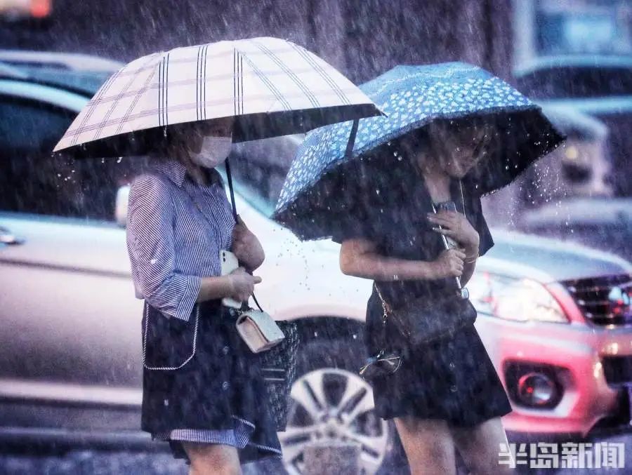 一秒天黑!刚刚,青岛发布暴雨红色预警!多地降水超100毫米…休闲区蓝鸢梦想 - Www.slyday.coM 一秒天黑!刚刚,青岛发布暴雨红色预警!多地降水超100毫米…休闲区蓝鸢梦想 - Www.slyday.coM