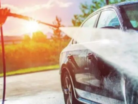 暴晒又暴雨后，爱车应该如何保养