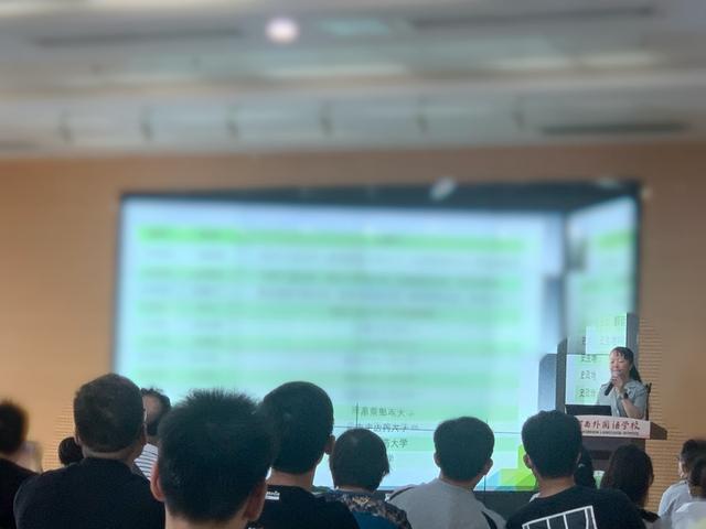 开放日人人人!这所新普高凭什么这么“热”?休闲区蓝鸢梦想 - Www.slyday.coM 开放日人人人!这所新普高凭什么这么“热”?休闲区蓝鸢梦想 - Www.slyday.coM