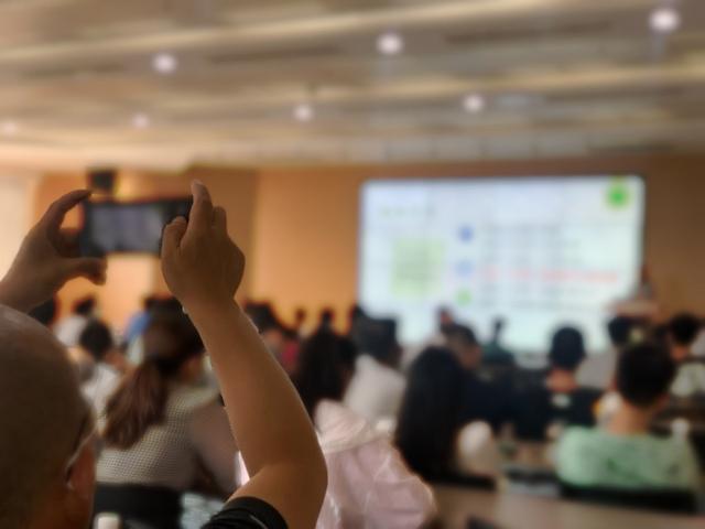 开放日人人人!这所新普高凭什么这么“热”?休闲区蓝鸢梦想 - Www.slyday.coM 开放日人人人!这所新普高凭什么这么“热”?休闲区蓝鸢梦想 - Www.slyday.coM