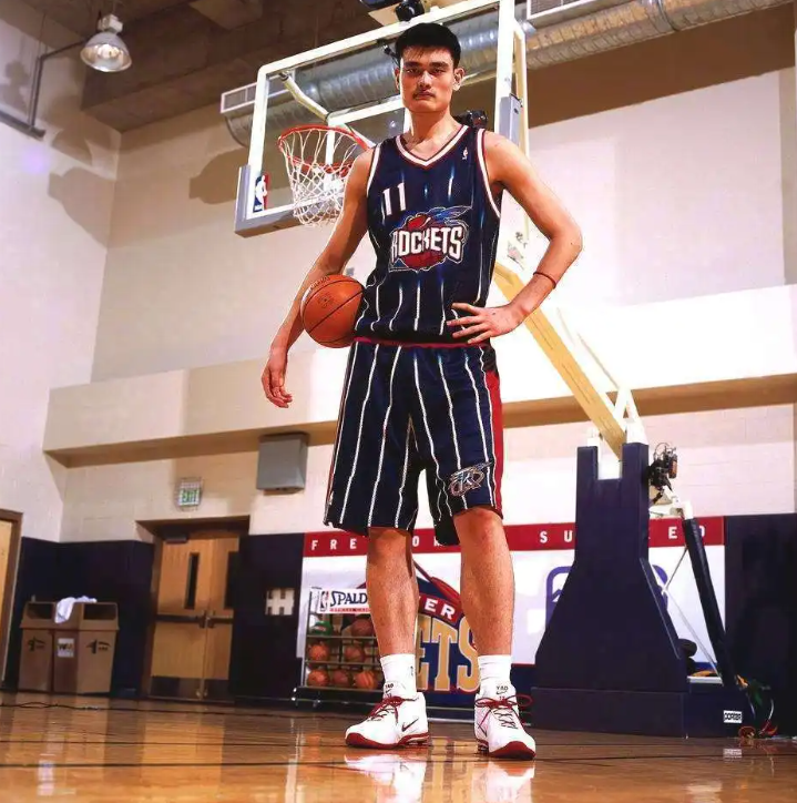 20年前的今天,他被选中了,我们以为是开始,其实已是巅峰休闲区蓝鸢梦想 - Www.slyday.coM 20年前的今天,他被选中了,我们以为是开始,其实已是巅峰休闲区蓝鸢梦想 - Www.slyday.coM