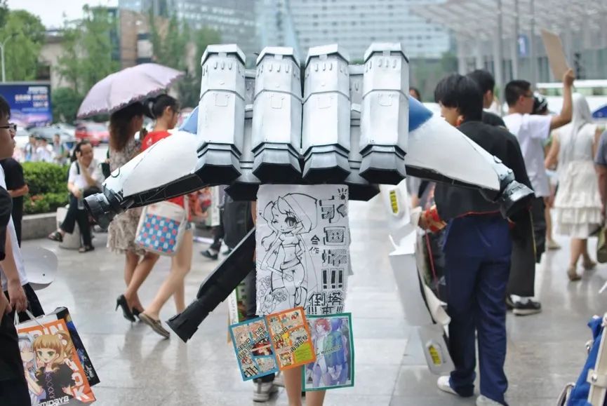 独家专访休闲区蓝鸢梦想 - Www.slyday.coM 独家专访休闲区蓝鸢梦想 - Www.slyday.coM