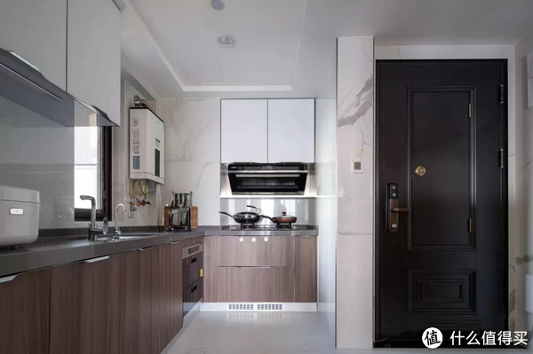 发现一户广州70后大叔的家,因玄关改造太特别,被整栋楼邻居羡慕休闲区蓝鸢梦想 - Www.slyday.coM 发现一户广州70后大叔的家,因玄关改造太特别,被整栋楼邻居羡慕休闲区蓝鸢梦想 - Www.slyday.coM