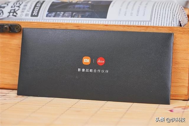 小米12S系列发布会邀请函图赏:一瓶来自徕卡家乡的葡萄酒休闲区蓝鸢梦想 - Www.slyday.coM 小米12S系列发布会邀请函图赏:一瓶来自徕卡家乡的葡萄酒休闲区蓝鸢梦想 - Www.slyday.coM