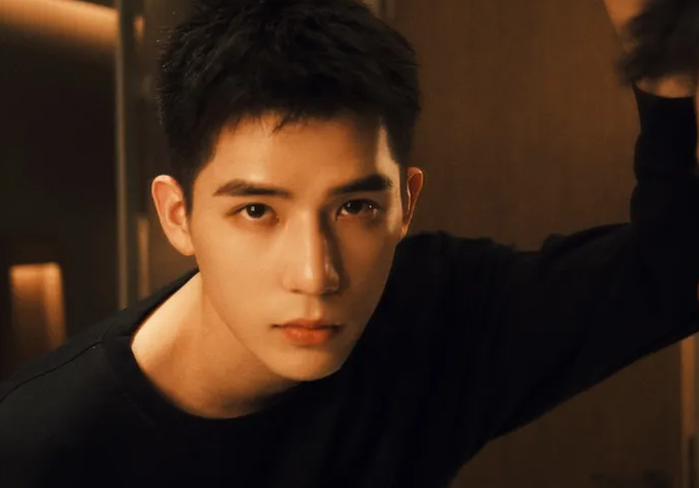 娱乐圈6位高学历明星,周笔畅高考成绩681,李健被清华保送休闲区蓝鸢梦想 - Www.slyday.coM 娱乐圈6位高学历明星,周笔畅高考成绩681,李健被清华保送休闲区蓝鸢梦想 - Www.slyday.coM