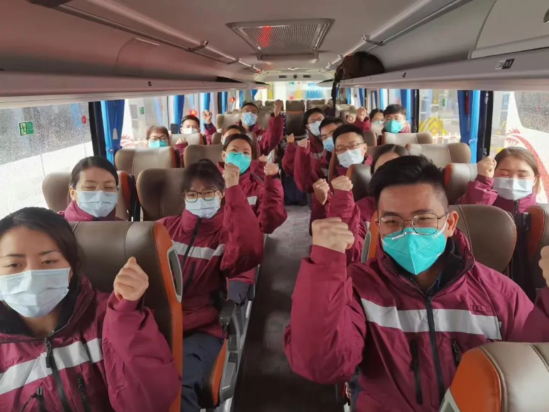 香港00后:“我一出生就是中国人”,25年过去了,如今的香港街头满眼中国红休闲区蓝鸢梦想 - Www.slyday.coM 香港00后:“我一出生就是中国人”,25年过去了,如今的香港街头满眼中国红休闲区蓝鸢梦想 - Www.slyday.coM