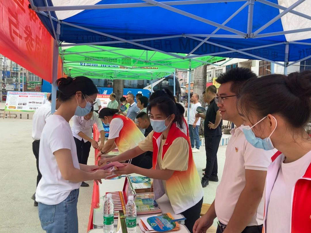 横州市开展形式多样的禁毒宣传活动(图9) 横州市开展形式多样的禁毒宣传活动(图9)