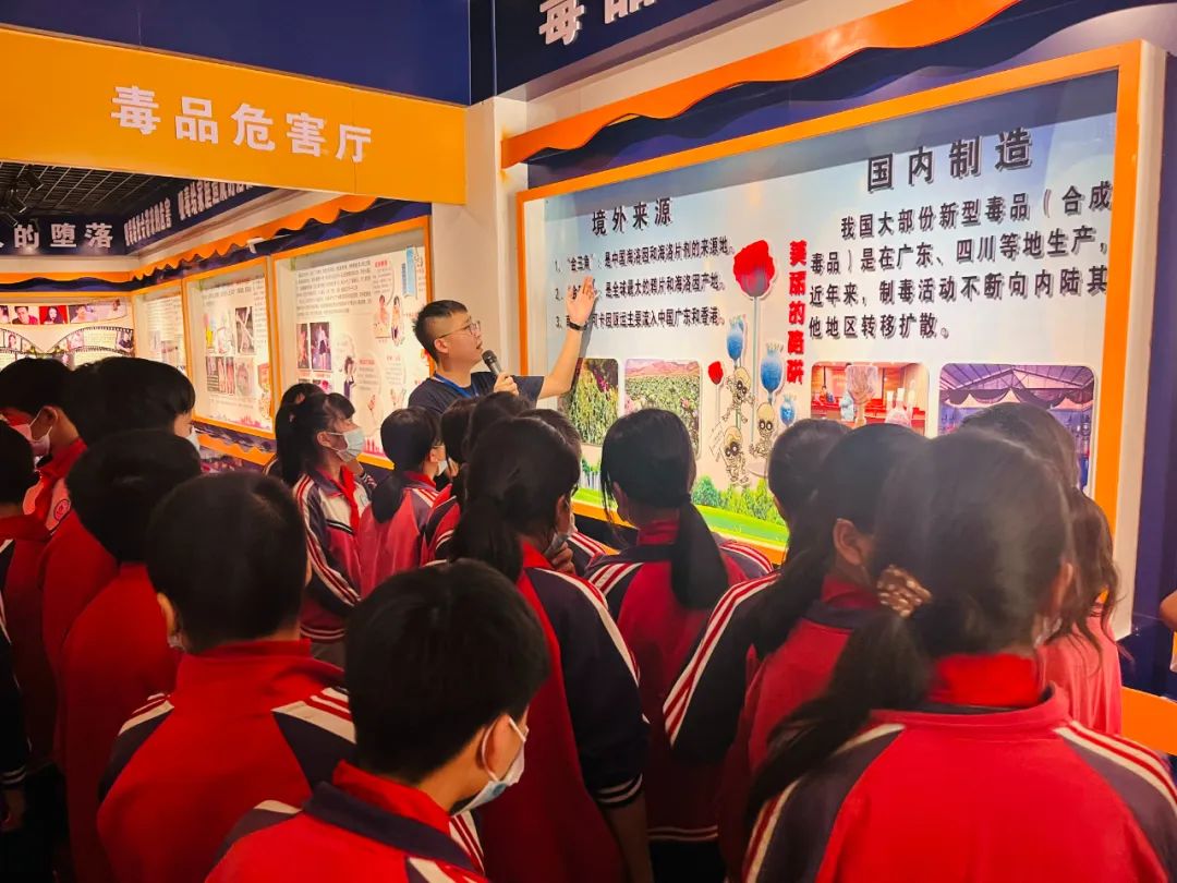 横州市开展形式多样的禁毒宣传活动(图20) 横州市开展形式多样的禁毒宣传活动(图20)