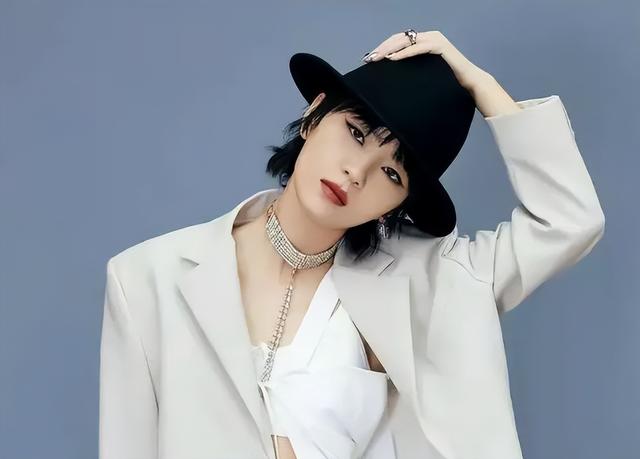 娱乐圈6位高学历明星,周笔畅高考成绩681,李健被清华保送休闲区蓝鸢梦想 - Www.slyday.coM 娱乐圈6位高学历明星,周笔畅高考成绩681,李健被清华保送休闲区蓝鸢梦想 - Www.slyday.coM