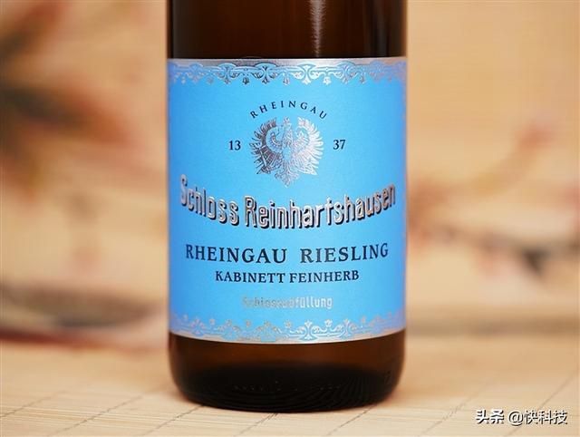 小米12S系列发布会邀请函图赏:一瓶来自徕卡家乡的葡萄酒休闲区蓝鸢梦想 - Www.slyday.coM 小米12S系列发布会邀请函图赏:一瓶来自徕卡家乡的葡萄酒休闲区蓝鸢梦想 - Www.slyday.coM