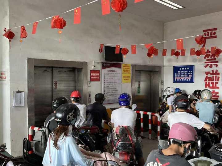 记者帮休闲区蓝鸢梦想 - Www.slyday.coM 记者帮休闲区蓝鸢梦想 - Www.slyday.coM