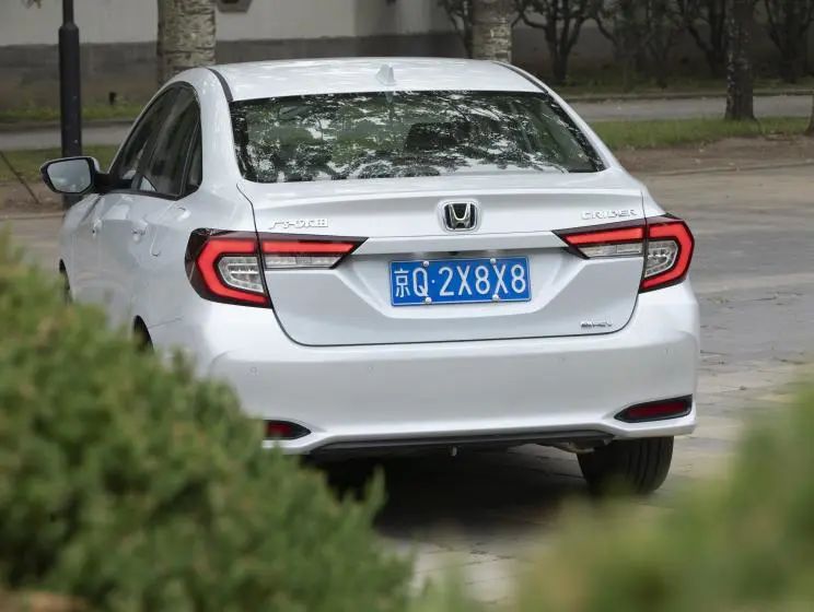 【车评】符合绝大多数人的期待 试驾广汽本田凌派锐·混动休闲区蓝鸢梦想 - Www.slyday.coM 【车评】符合绝大多数人的期待 试驾广汽本田凌派锐·混动休闲区蓝鸢梦想 - Www.slyday.coM