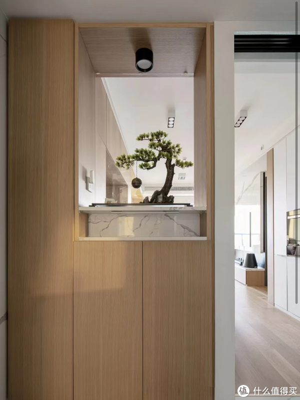 发现一户广州70后大叔的家,因玄关改造太特别,被整栋楼邻居羡慕休闲区蓝鸢梦想 - Www.slyday.coM 发现一户广州70后大叔的家,因玄关改造太特别,被整栋楼邻居羡慕休闲区蓝鸢梦想 - Www.slyday.coM