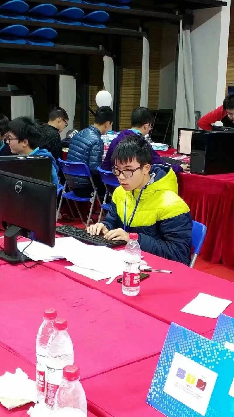 横扫各类信息学科竞赛 电子科大95后学霸:我是个热衷解决难题的人休闲区蓝鸢梦想 - Www.slyday.coM 横扫各类信息学科竞赛 电子科大95后学霸:我是个热衷解决难题的人休闲区蓝鸢梦想 - Www.slyday.coM