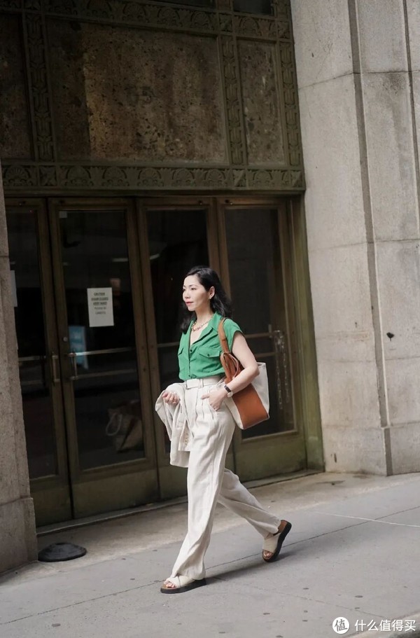 259 元的衬衣我穿了整整一周!赶时髦不需要很多钱休闲区蓝鸢梦想 - Www.slyday.coM 259 元的衬衣我穿了整整一周!赶时髦不需要很多钱休闲区蓝鸢梦想 - Www.slyday.coM