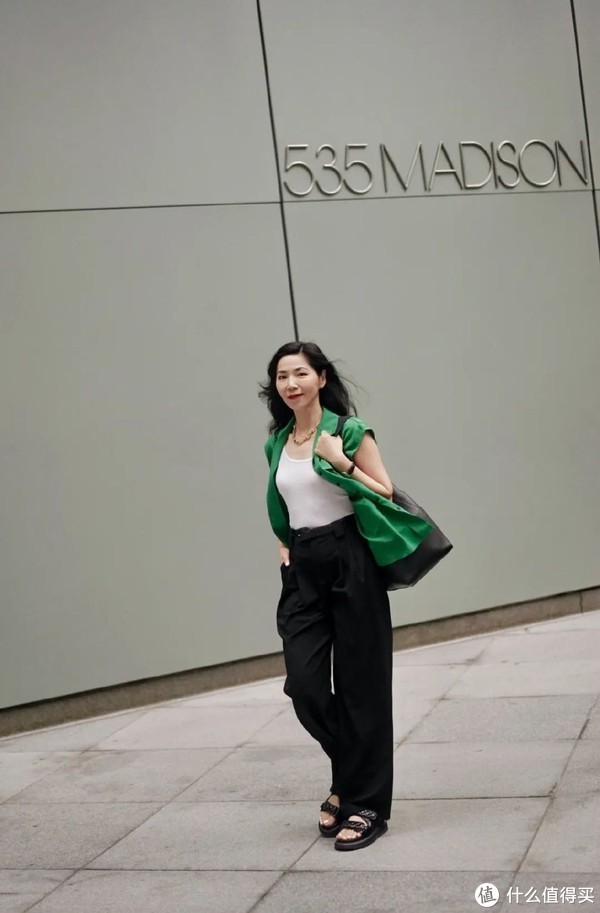 259 元的衬衣我穿了整整一周!赶时髦不需要很多钱休闲区蓝鸢梦想 - Www.slyday.coM 259 元的衬衣我穿了整整一周!赶时髦不需要很多钱休闲区蓝鸢梦想 - Www.slyday.coM