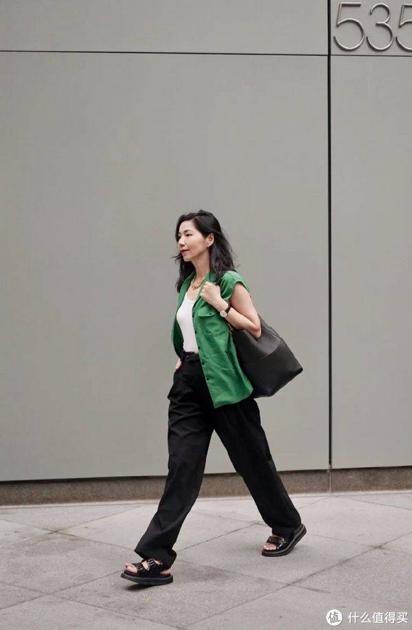 259 元的衬衣我穿了整整一周!赶时髦不需要很多钱休闲区蓝鸢梦想 - Www.slyday.coM 259 元的衬衣我穿了整整一周!赶时髦不需要很多钱休闲区蓝鸢梦想 - Www.slyday.coM