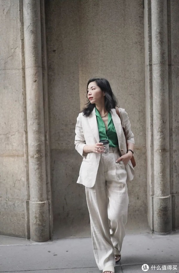 259 元的衬衣我穿了整整一周!赶时髦不需要很多钱休闲区蓝鸢梦想 - Www.slyday.coM 259 元的衬衣我穿了整整一周!赶时髦不需要很多钱休闲区蓝鸢梦想 - Www.slyday.coM