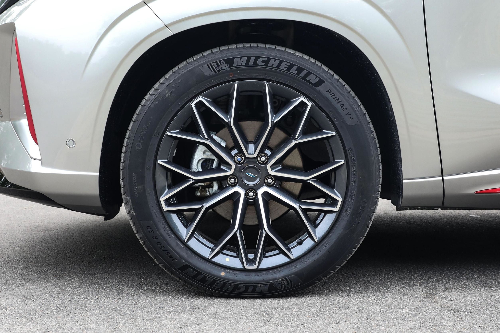 令人振奋!中国汽车品牌首夺第一,合资品牌垄断的局面终于被打破休闲区蓝鸢梦想 - Www.slyday.coM 令人振奋!中国汽车品牌首夺第一,合资品牌垄断的局面终于被打破休闲区蓝鸢梦想 - Www.slyday.coM