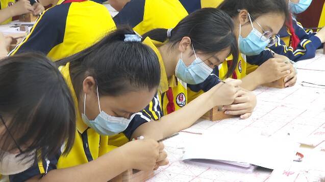 潍坊:爱国主义教育、非遗技艺“联手”进课堂 校园文化生活更精彩休闲区蓝鸢梦想 - Www.slyday.coM 潍坊:爱国主义教育、非遗技艺“联手”进课堂 校园文化生活更精彩休闲区蓝鸢梦想 - Www.slyday.coM