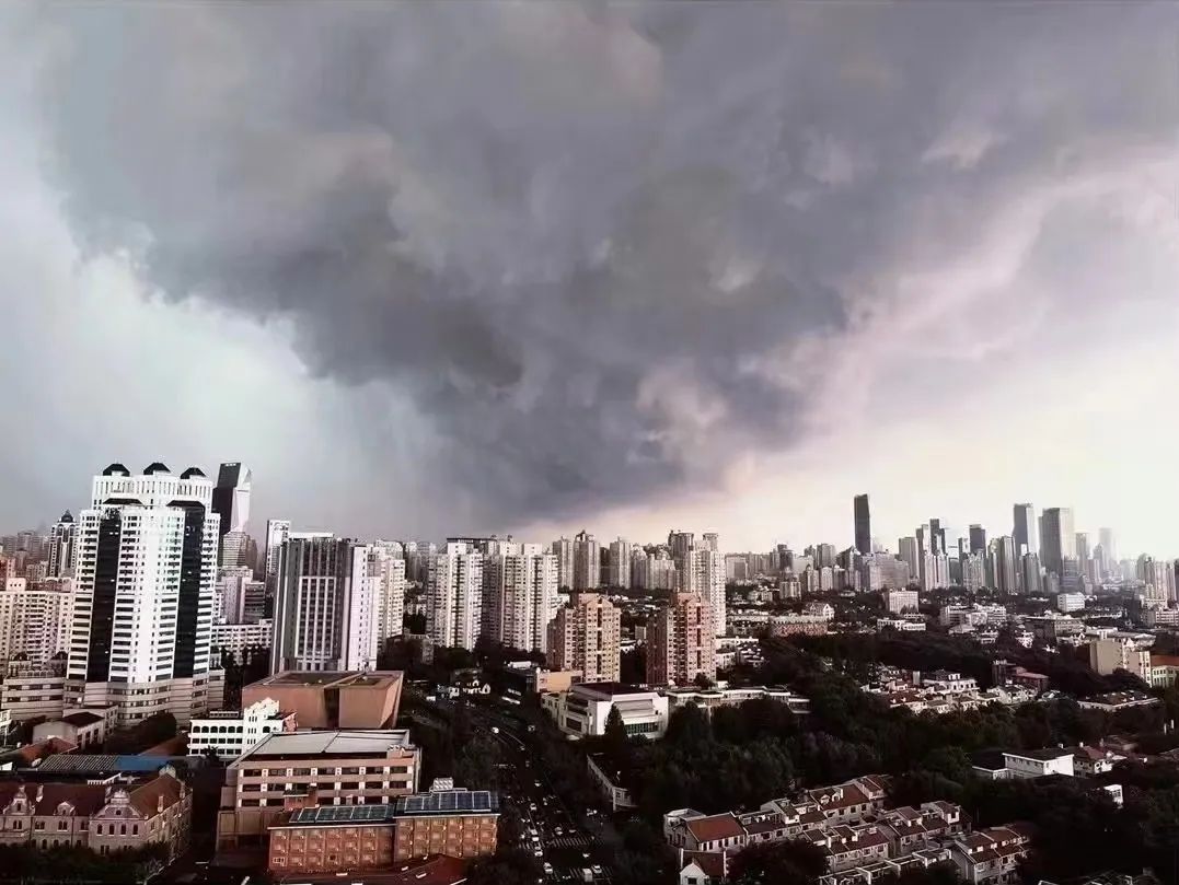 上海今天集齐5个气象预警!暴雨后气温暴跌,梅雨后双台风要来?休闲区蓝鸢梦想 - Www.slyday.coM 上海今天集齐5个气象预警!暴雨后气温暴跌,梅雨后双台风要来?休闲区蓝鸢梦想 - Www.slyday.coM