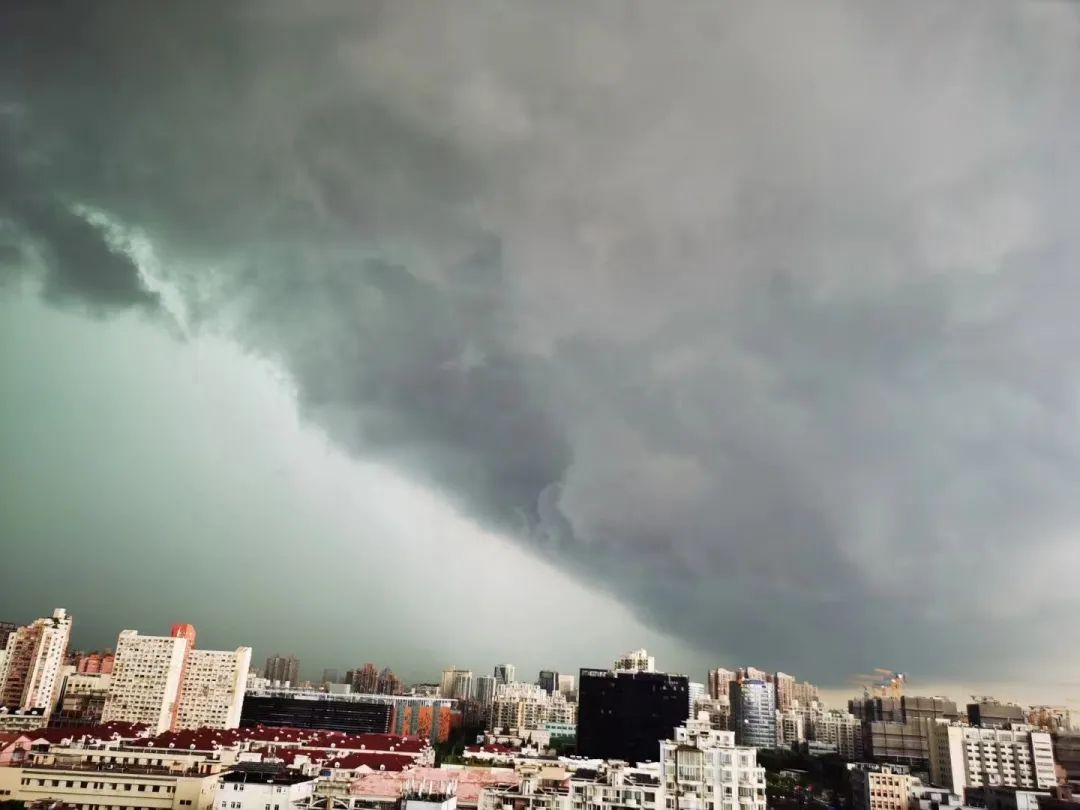 上海今天集齐5个气象预警!暴雨后气温暴跌,梅雨后双台风要来?休闲区蓝鸢梦想 - Www.slyday.coM 上海今天集齐5个气象预警!暴雨后气温暴跌,梅雨后双台风要来?休闲区蓝鸢梦想 - Www.slyday.coM