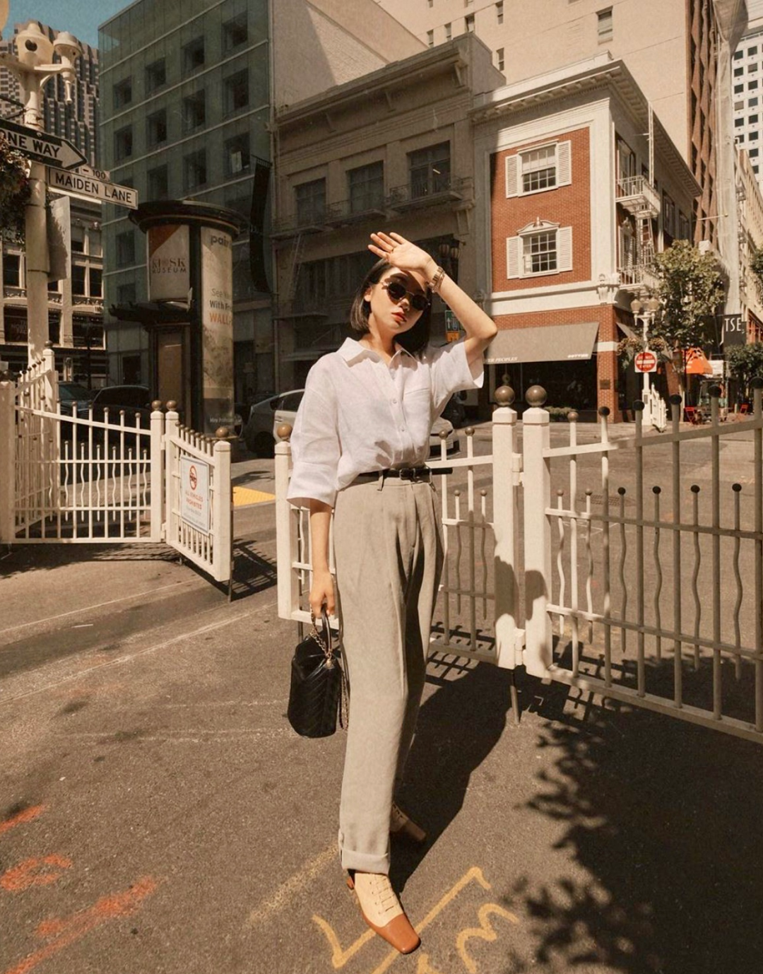 别只知道穿阔腿裤了!今夏流行的“奶奶裤”才是时髦又百搭!休闲区蓝鸢梦想 - Www.slyday.coM 别只知道穿阔腿裤了!今夏流行的“奶奶裤”才是时髦又百搭!休闲区蓝鸢梦想 - Www.slyday.coM