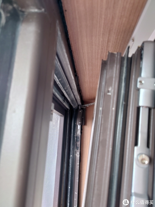 拒绝爆头&背刺——把开发商预装的内开窗改为内开内倒窗休闲区蓝鸢梦想 - Www.slyday.coM 拒绝爆头&背刺——把开发商预装的内开窗改为内开内倒窗休闲区蓝鸢梦想 - Www.slyday.coM