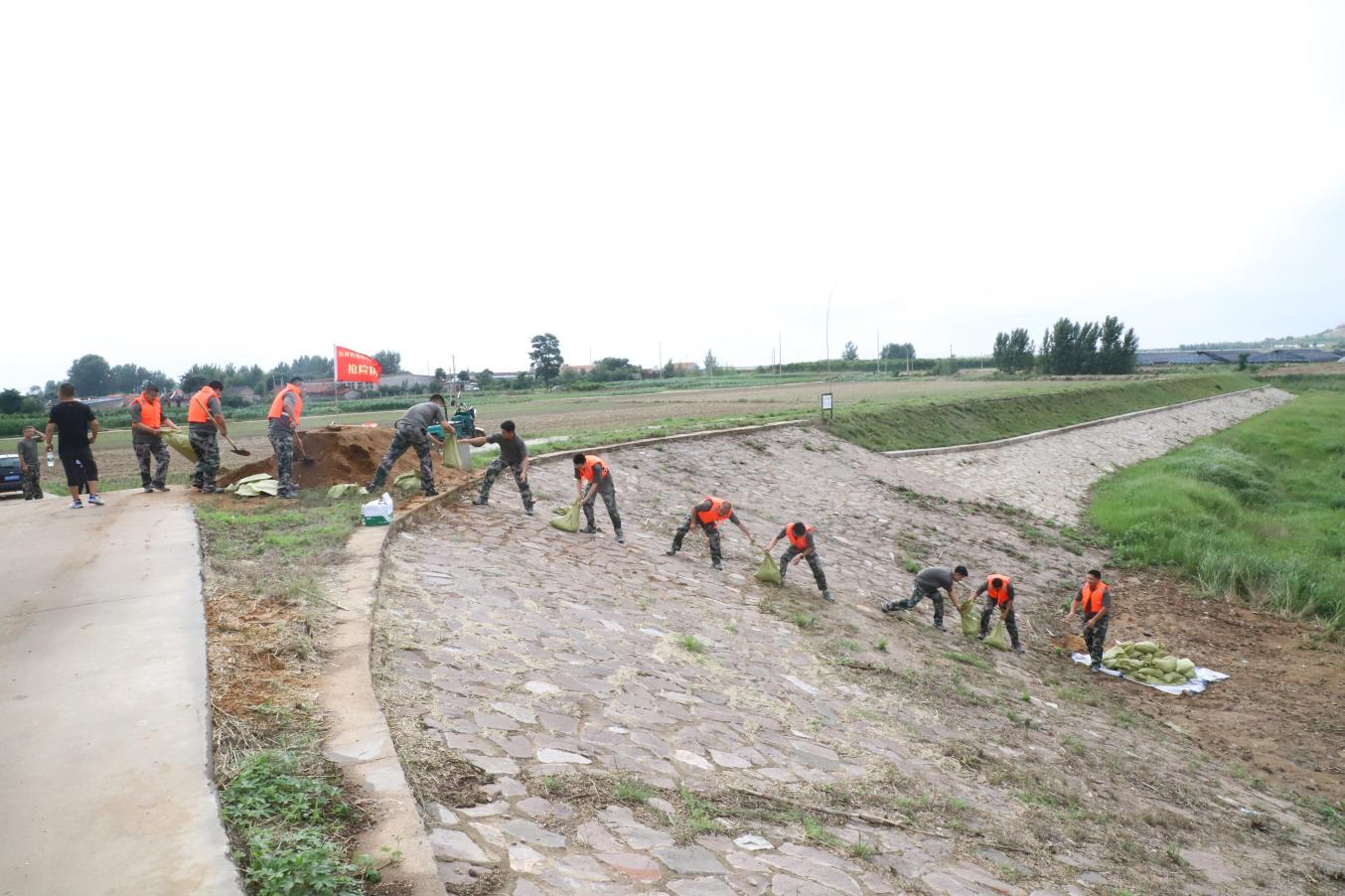 未雨绸缪砺练兵 筑牢防汛安全坝 莱西市沽河街道组织开展2022年防汛防台风应急演练培训暨现场实战演练休闲区蓝鸢梦想 - Www.slyday.coM 未雨绸缪砺练兵 筑牢防汛安全坝 莱西市沽河街道组织开展2022年防汛防台风应急演练培训暨现场实战演练休闲区蓝鸢梦想 - Www.slyday.coM