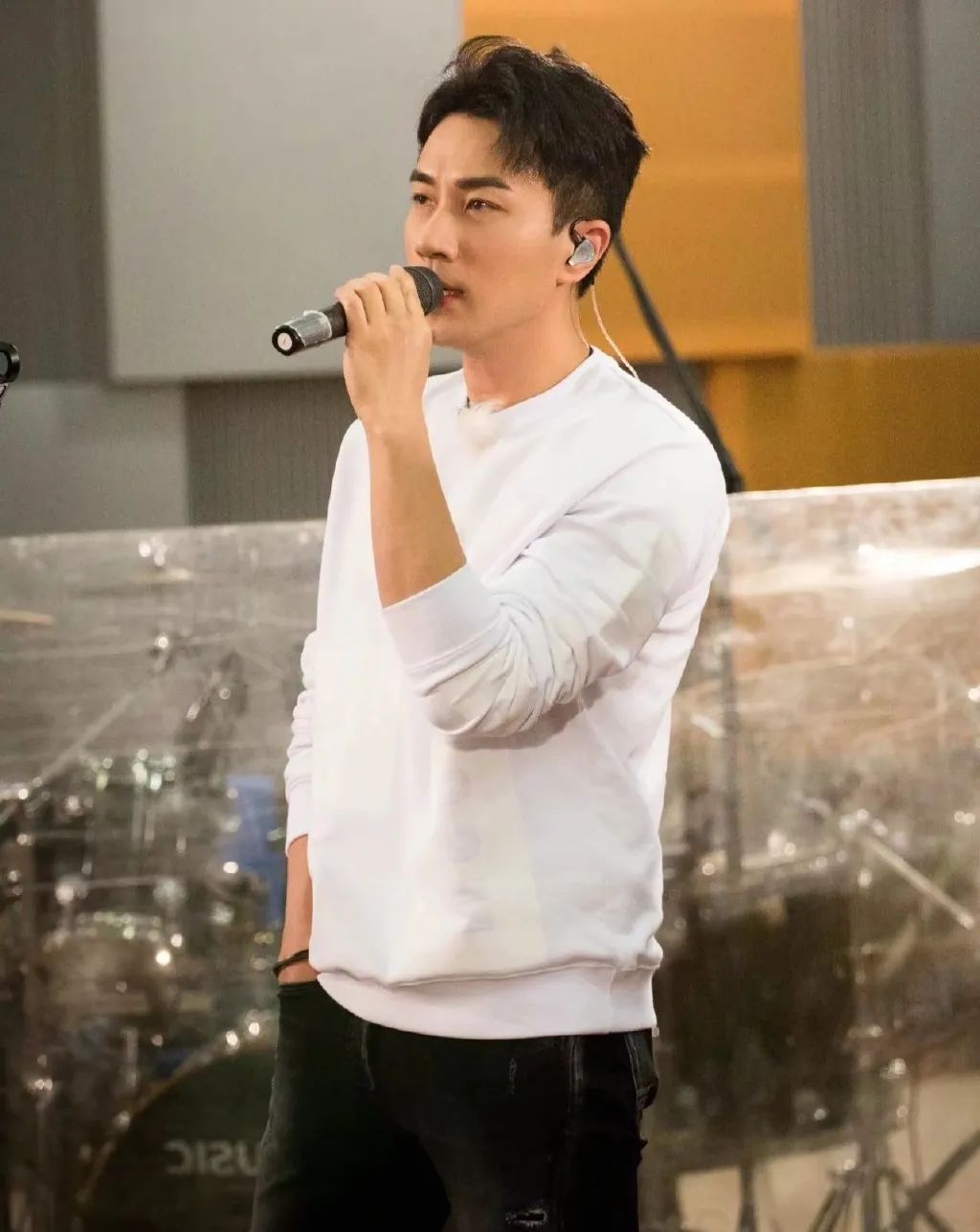 林峯、吴卓羲“双龙合体”,强势参战《披荆斩棘》,黄宗泽忙住“开片”无缘做“哥哥”!休闲区蓝鸢梦想 - Www.slyday.coM 林峯、吴卓羲“双龙合体”,强势参战《披荆斩棘》,黄宗泽忙住“开片”无缘做“哥哥”!休闲区蓝鸢梦想 - Www.slyday.coM