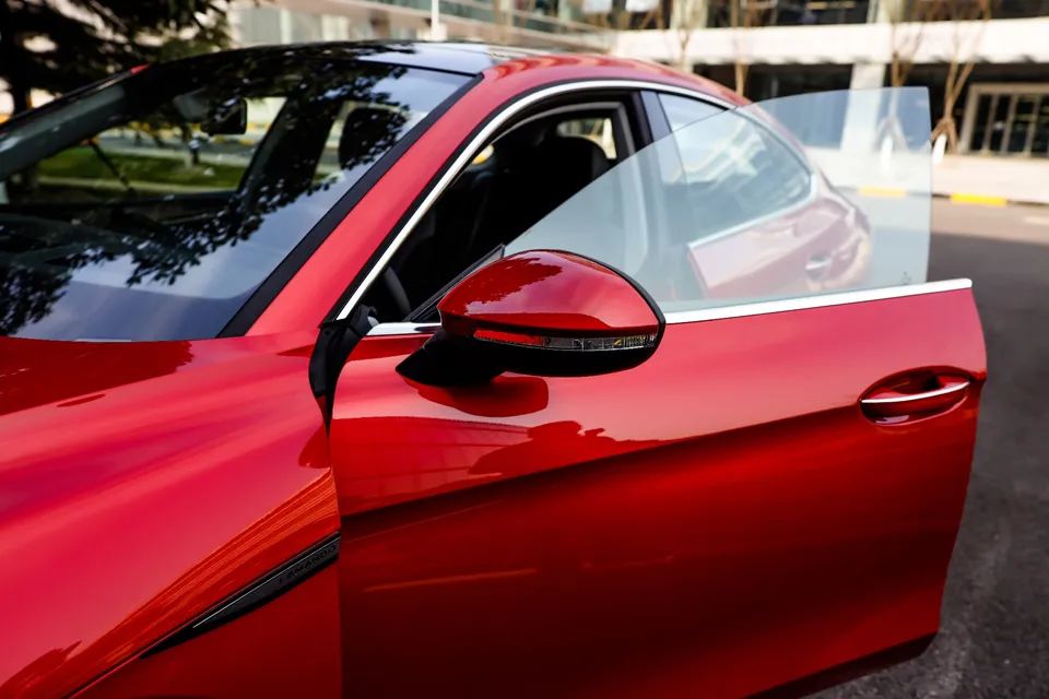 15万级家轿迈入“无框车门”时代,就问凌渡L的雄心有多大休闲区蓝鸢梦想 - Www.slyday.coM 15万级家轿迈入“无框车门”时代,就问凌渡L的雄心有多大休闲区蓝鸢梦想 - Www.slyday.coM