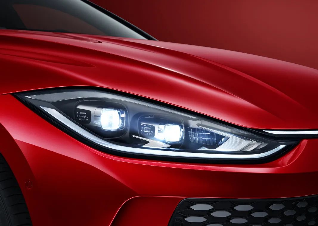 15万级家轿迈入“无框车门”时代,就问凌渡L的雄心有多大休闲区蓝鸢梦想 - Www.slyday.coM 15万级家轿迈入“无框车门”时代,就问凌渡L的雄心有多大休闲区蓝鸢梦想 - Www.slyday.coM