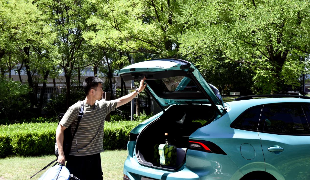 始于颜值,忠于性能,风行T5 EVO为何能在年轻人心中“种草”?休闲区蓝鸢梦想 - Www.slyday.coM 始于颜值,忠于性能,风行T5 EVO为何能在年轻人心中“种草”?休闲区蓝鸢梦想 - Www.slyday.coM