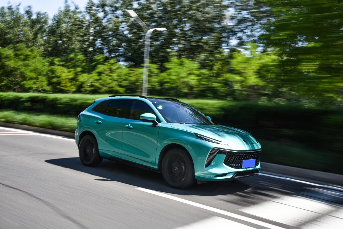 始于颜值,忠于性能,风行T5 EVO为何能在年轻人心中“种草”?休闲区蓝鸢梦想 - Www.slyday.coM 始于颜值,忠于性能,风行T5 EVO为何能在年轻人心中“种草”?休闲区蓝鸢梦想 - Www.slyday.coM