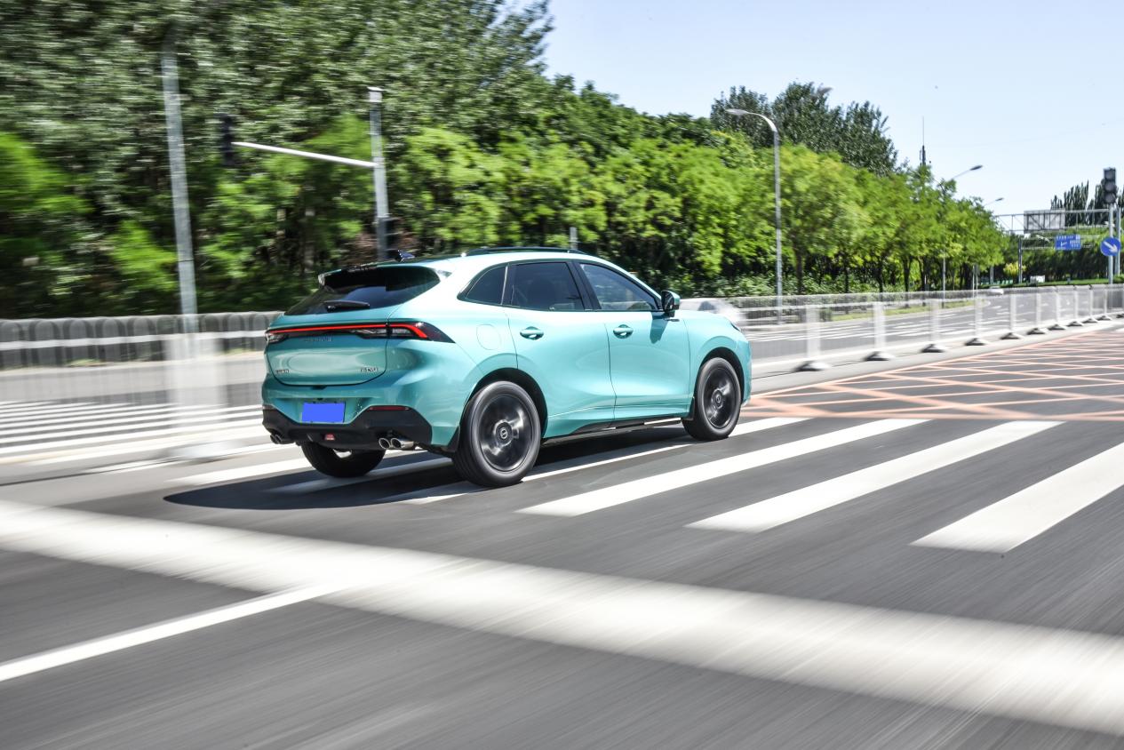 始于颜值,忠于性能,风行T5 EVO为何能在年轻人心中“种草”?休闲区蓝鸢梦想 - Www.slyday.coM 始于颜值,忠于性能,风行T5 EVO为何能在年轻人心中“种草”?休闲区蓝鸢梦想 - Www.slyday.coM