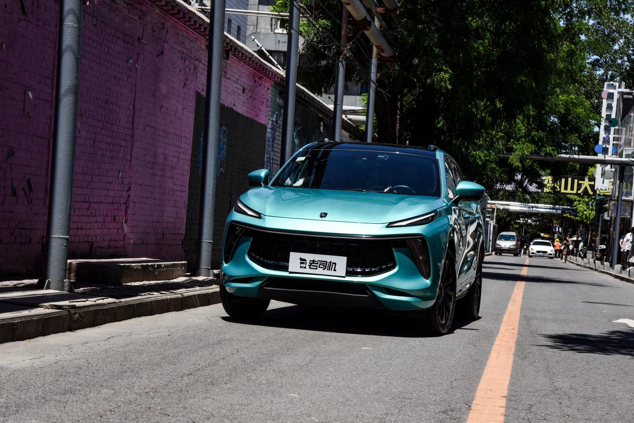 始于颜值,忠于性能,风行T5 EVO为何能在年轻人心中“种草”?休闲区蓝鸢梦想 - Www.slyday.coM 始于颜值,忠于性能,风行T5 EVO为何能在年轻人心中“种草”?休闲区蓝鸢梦想 - Www.slyday.coM