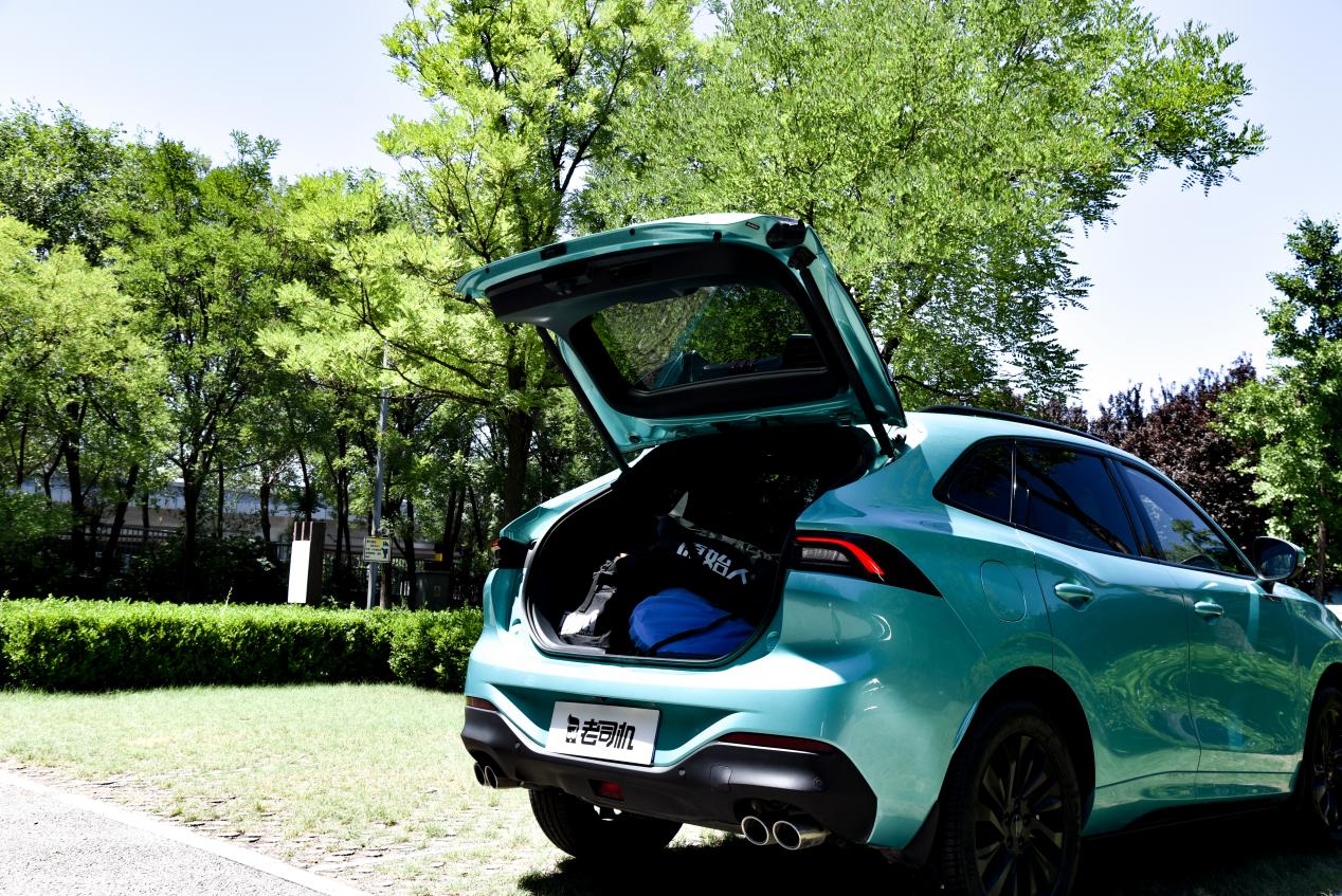 始于颜值,忠于性能,风行T5 EVO为何能在年轻人心中“种草”?休闲区蓝鸢梦想 - Www.slyday.coM 始于颜值,忠于性能,风行T5 EVO为何能在年轻人心中“种草”?休闲区蓝鸢梦想 - Www.slyday.coM