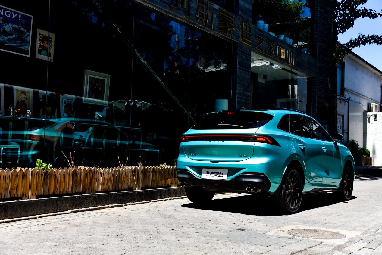 始于颜值,忠于性能,风行T5 EVO为何能在年轻人心中“种草”?休闲区蓝鸢梦想 - Www.slyday.coM 始于颜值,忠于性能,风行T5 EVO为何能在年轻人心中“种草”?休闲区蓝鸢梦想 - Www.slyday.coM