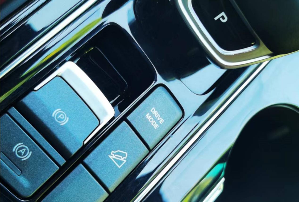 始于颜值,忠于性能,风行T5 EVO为何能在年轻人心中“种草”?休闲区蓝鸢梦想 - Www.slyday.coM 始于颜值,忠于性能,风行T5 EVO为何能在年轻人心中“种草”?休闲区蓝鸢梦想 - Www.slyday.coM