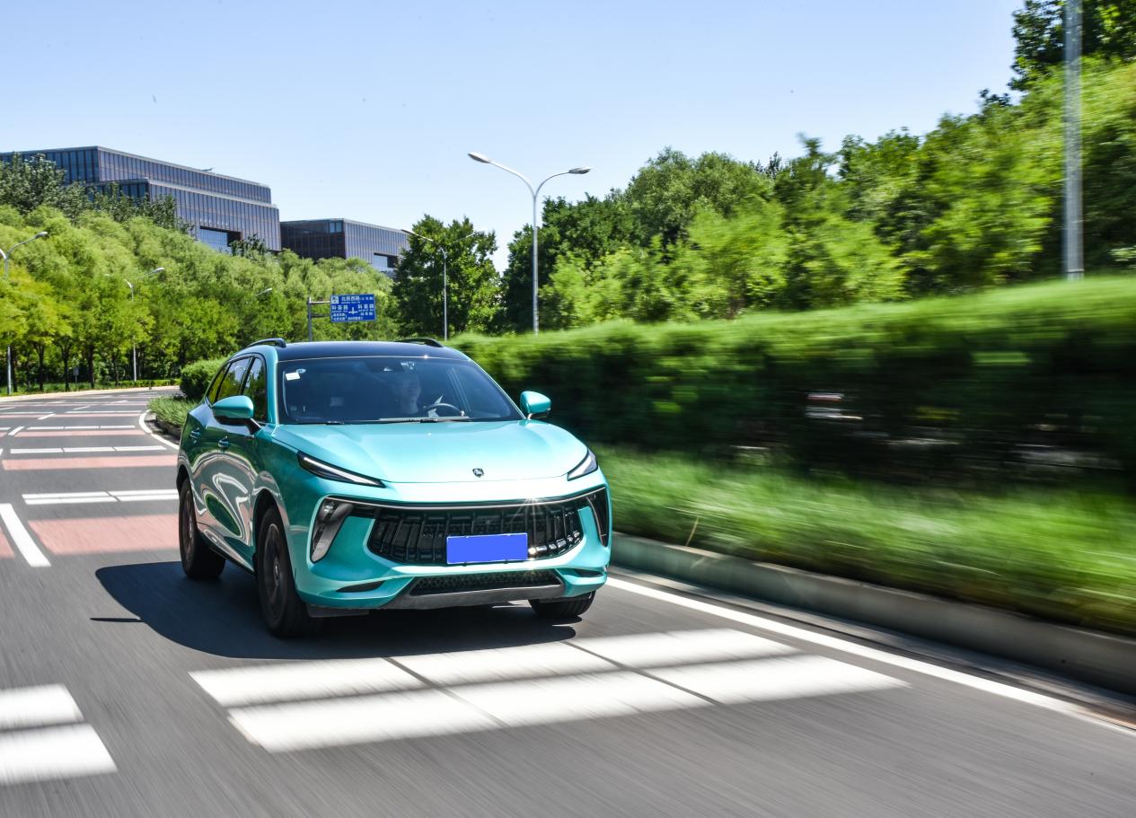 始于颜值,忠于性能,风行T5 EVO为何能在年轻人心中“种草”?休闲区蓝鸢梦想 - Www.slyday.coM 始于颜值,忠于性能,风行T5 EVO为何能在年轻人心中“种草”?休闲区蓝鸢梦想 - Www.slyday.coM