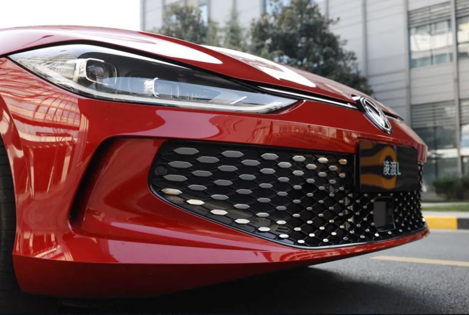 15万级家轿迈入“无框车门”时代,就问凌渡L的雄心有多大休闲区蓝鸢梦想 - Www.slyday.coM 15万级家轿迈入“无框车门”时代,就问凌渡L的雄心有多大休闲区蓝鸢梦想 - Www.slyday.coM