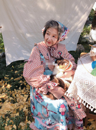 80岁也可以穿Lolita!什么样的年龄穿什么样的衣服真的对吗?休闲区蓝鸢梦想 - Www.slyday.coM 80岁也可以穿Lolita!什么样的年龄穿什么样的衣服真的对吗?休闲区蓝鸢梦想 - Www.slyday.coM