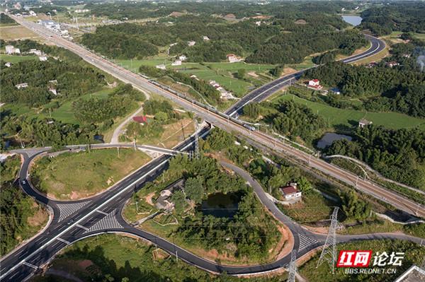 7月1日通车的桃龙大道你期待吗?放上一组美照提前曝光它的真容休闲区蓝鸢梦想 - Www.slyday.coM 7月1日通车的桃龙大道你期待吗?放上一组美照提前曝光它的真容休闲区蓝鸢梦想 - Www.slyday.coM